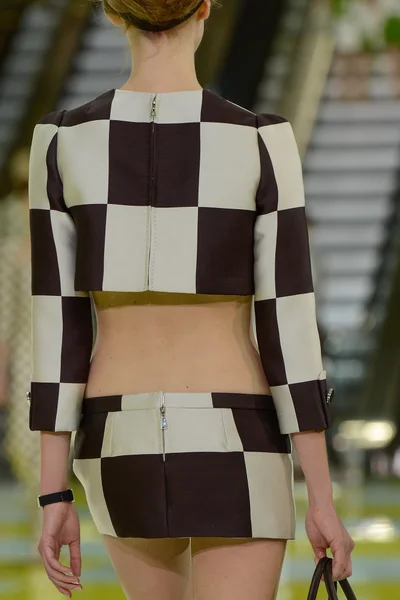 Look 51